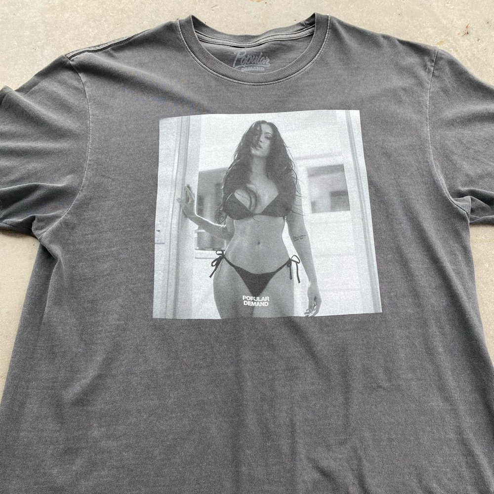 Popular Demand Home Vintage Black T-Shirt Size L